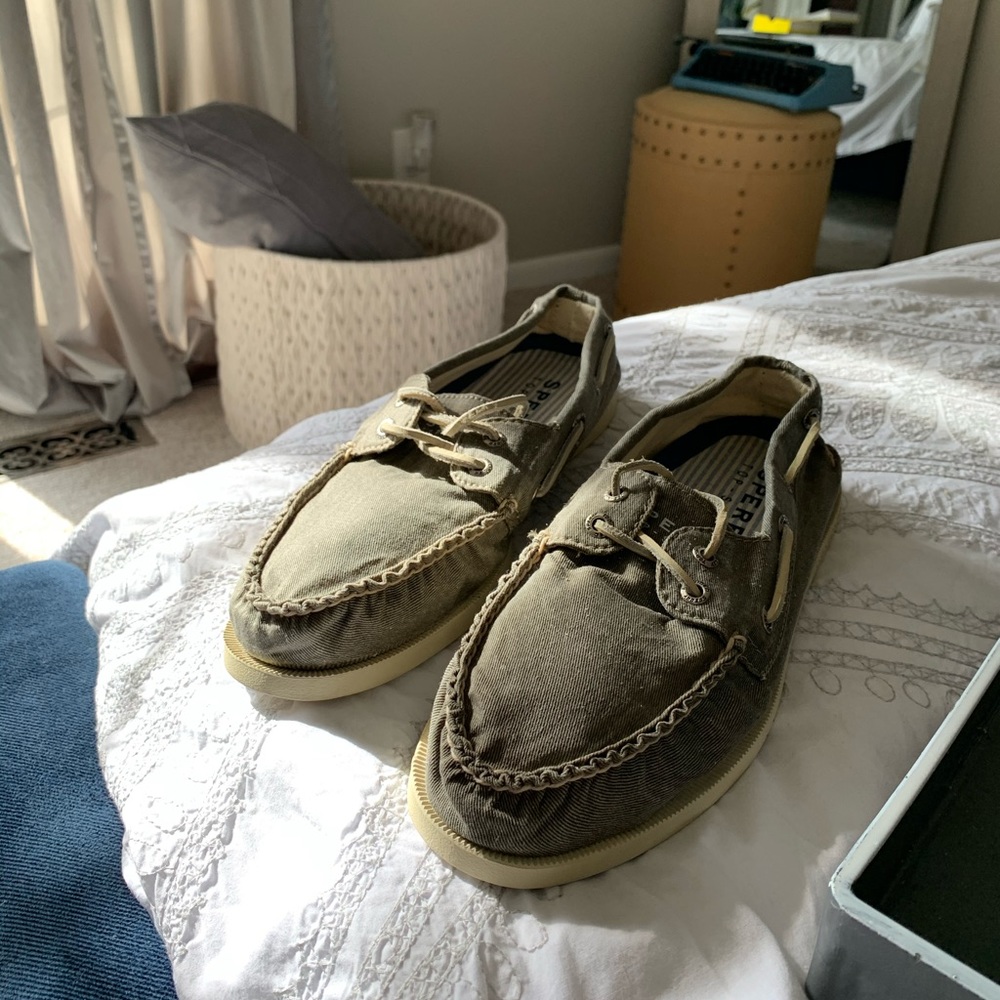 Size 9.5 Sperry Men’s Boat Shoes